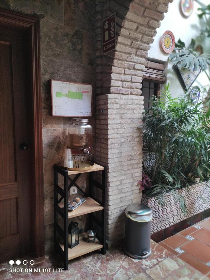 Pension Los Arcos Cordoba Exterior photo