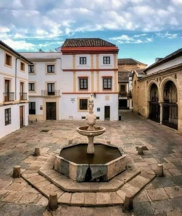 Pension Los Arcos Cordoba Exterior photo